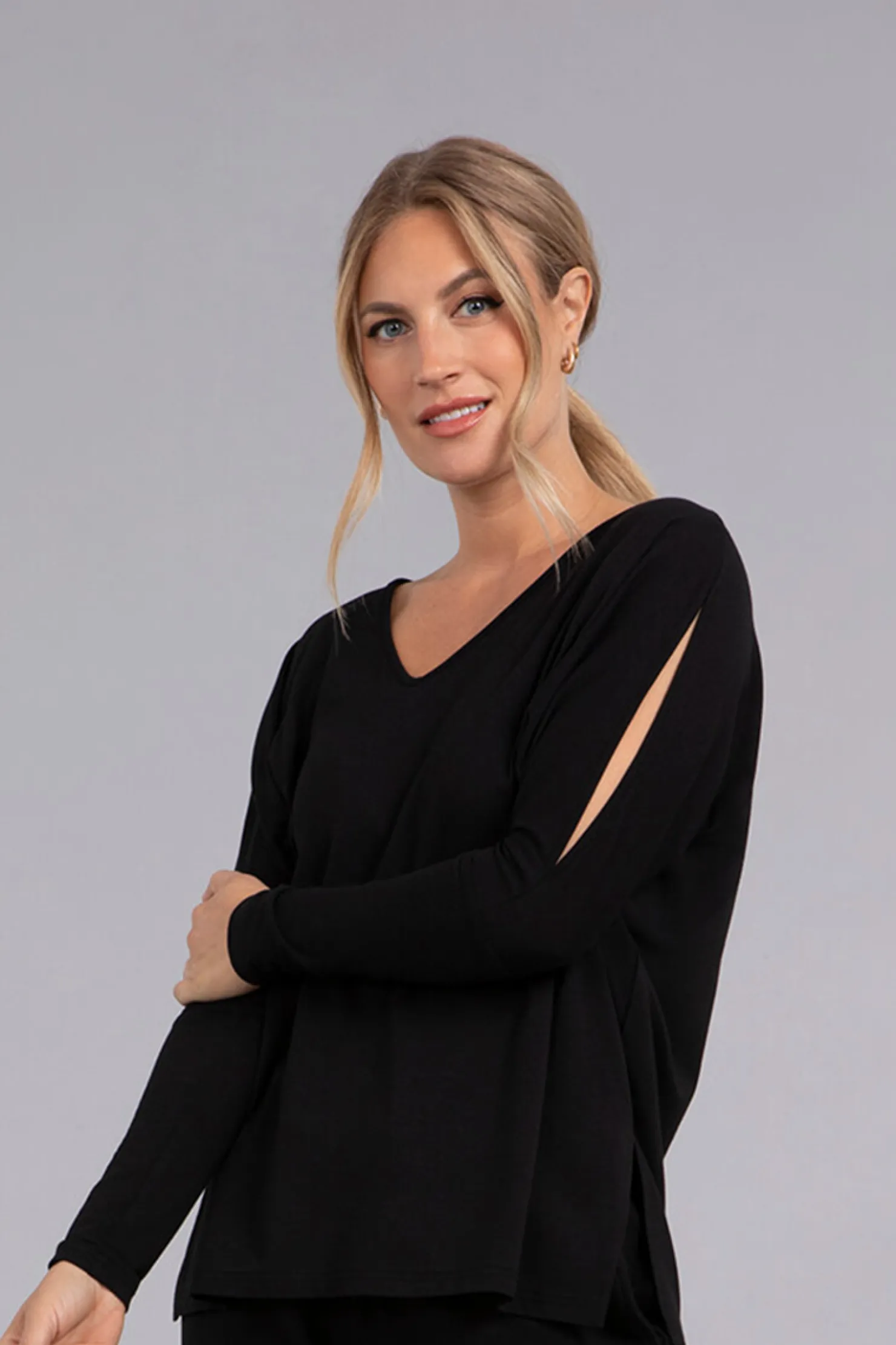 Sympli Tops>Bamboo Cotton V-Neck Slit Sleeve Top Black