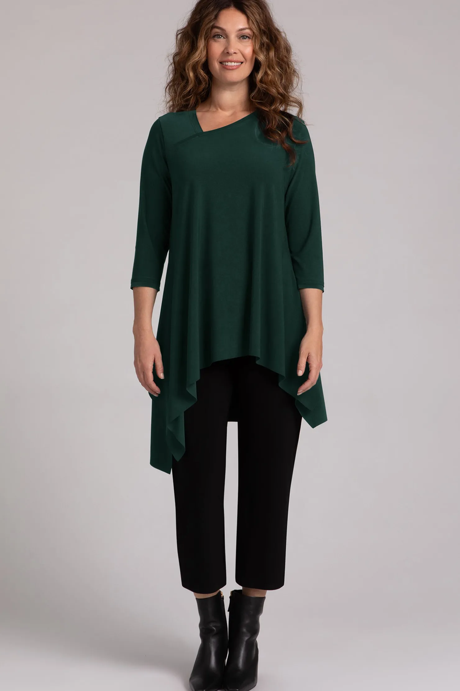 Sympli Tops>Flounce Boomerang Tunic Evergreen