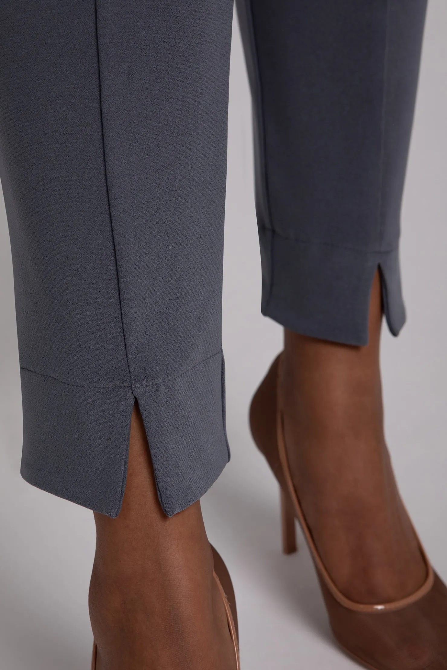 Sympli Bottoms>Hepburn Ankle Pant MelangeGunmetal