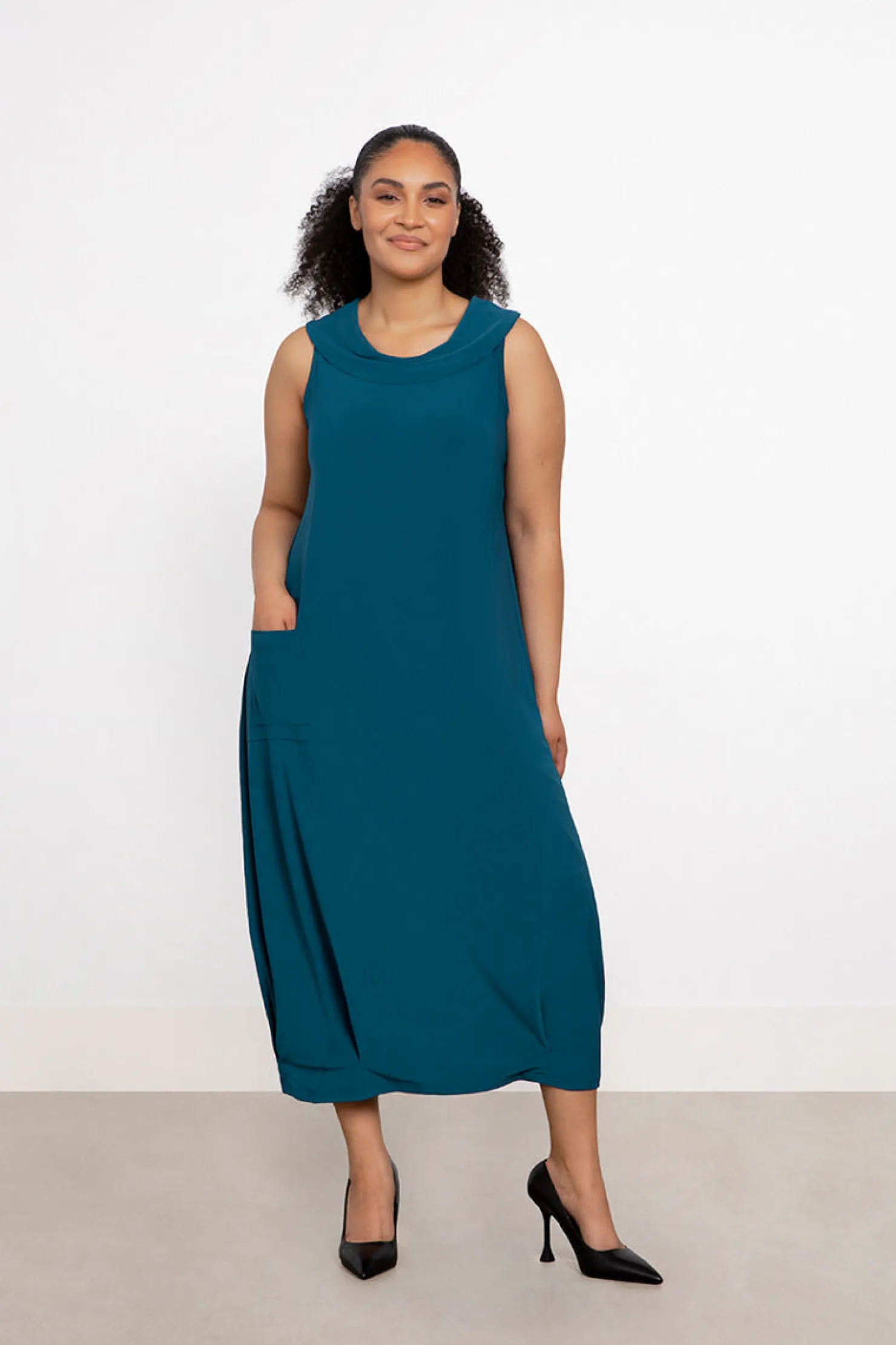 Sympli Dresses>Sleeveless Angle Seam Pleat Hem Dress Dragonfly